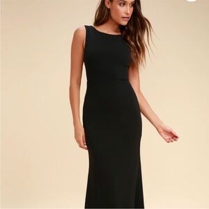 Lulu's Classic Black Maxi Dress